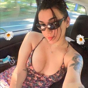 Meet your Posher, Valentina